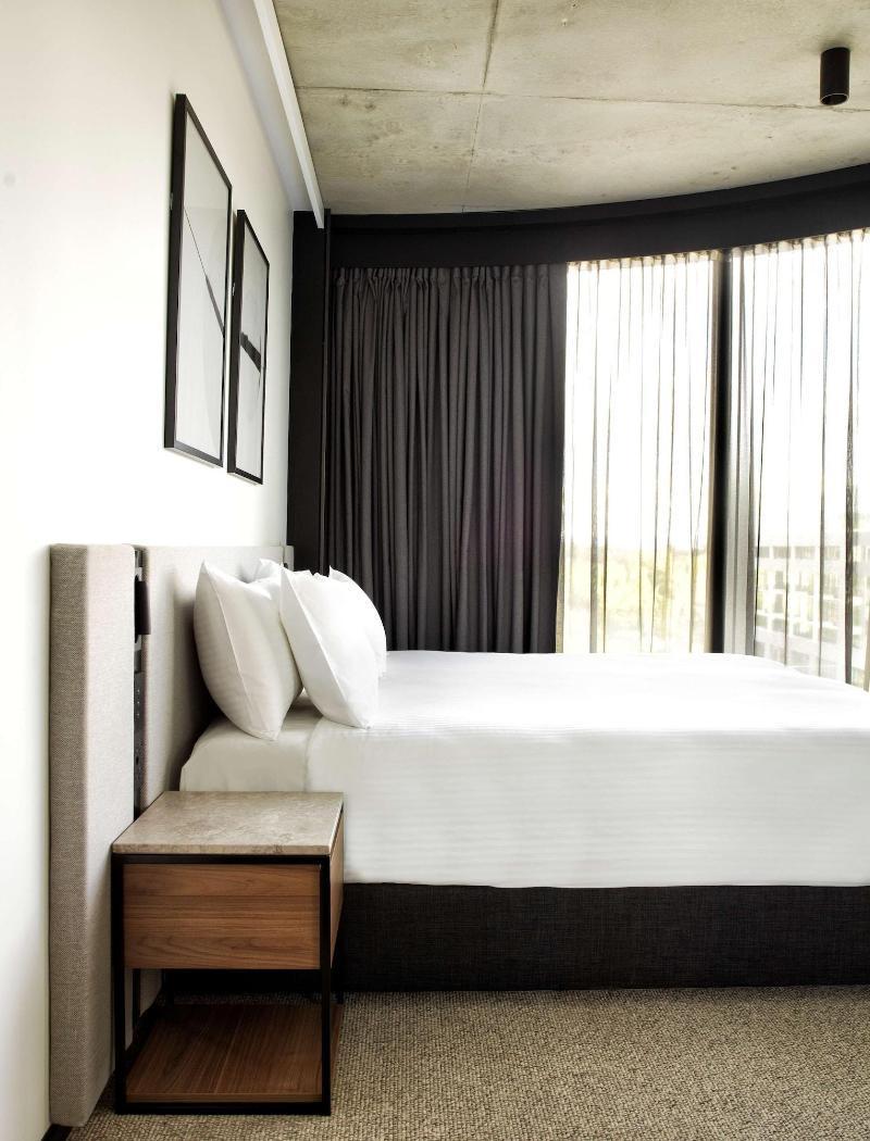 A By Adina Aparthotel Camberra