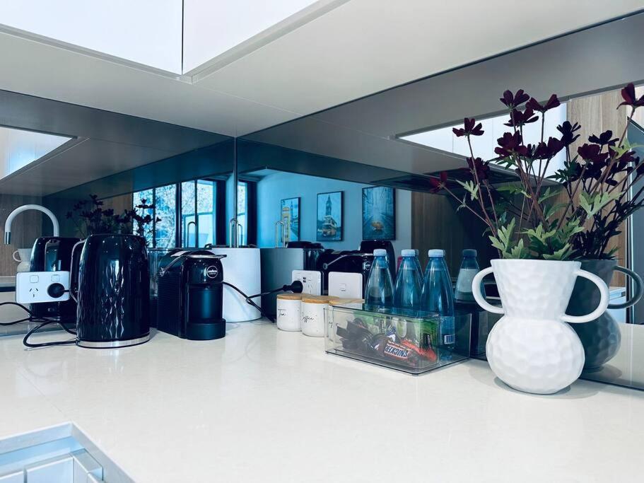 Apartment Garden View 1bd @cbd Free Parking
