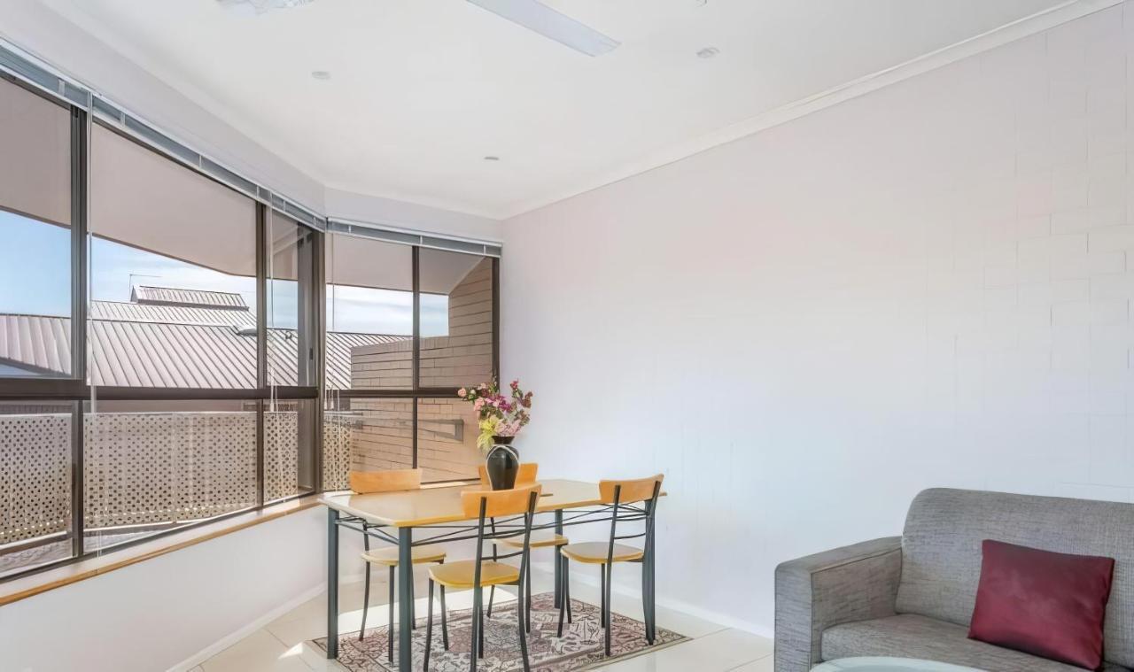 Apartamento Tuggeranong Short #08c - Sleeps 6 *