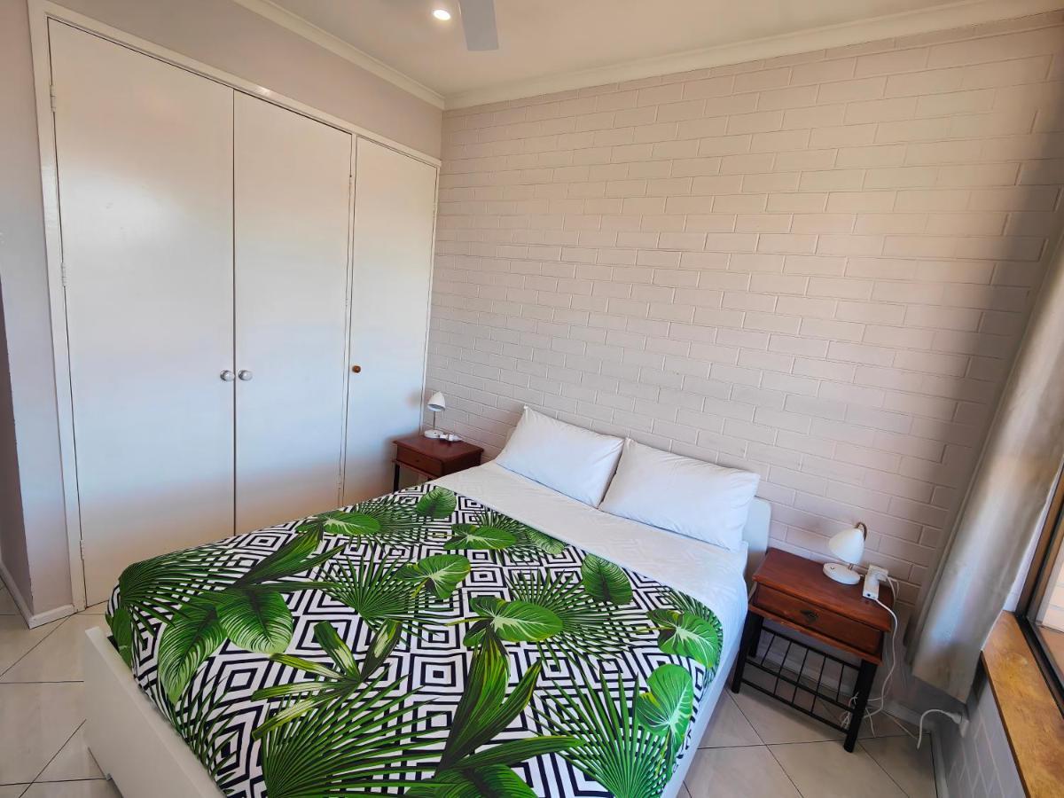 Tuggeranong Short #08c - Sleeps 6 * Camberra