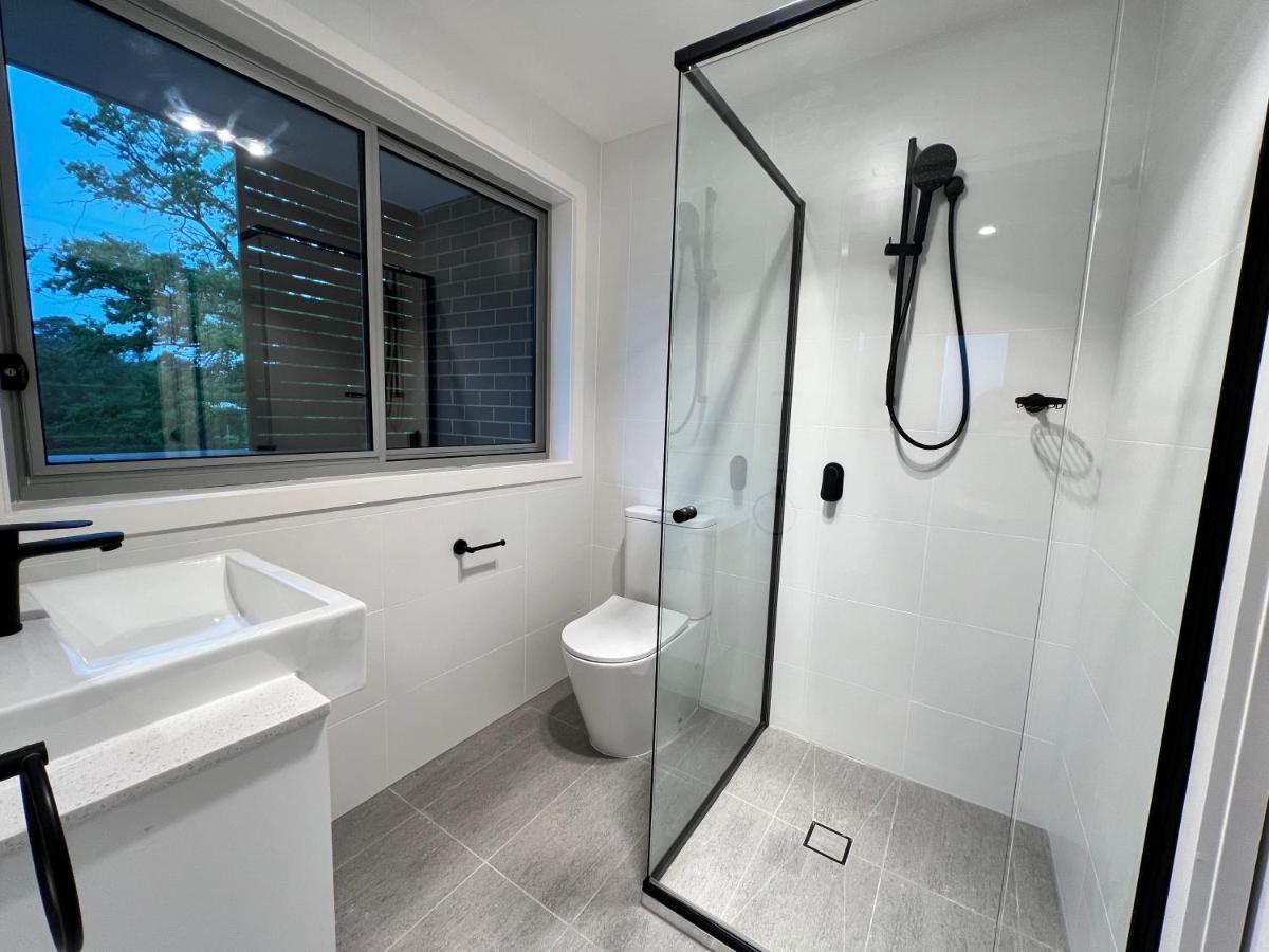 Stunning Dickson Luxe 3br 2bath Double Garage Wifi Brand New * Canberra