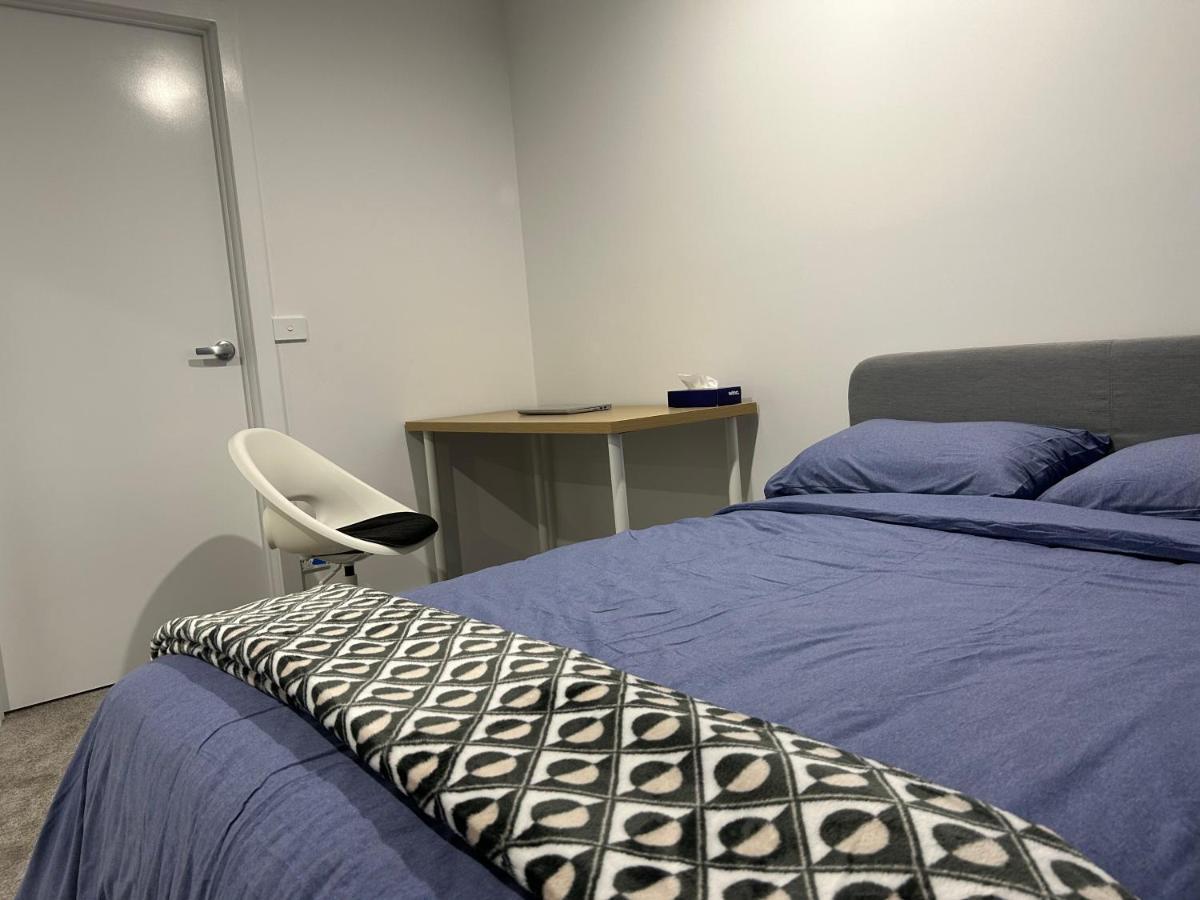 Cozy Master With Private Bathroom/ Great Location Homestay *