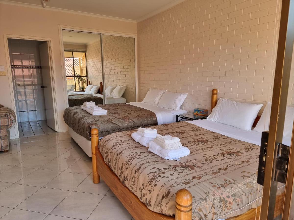 Apartment Tuggeranong Short #10c - Sleeps 6 Canberra