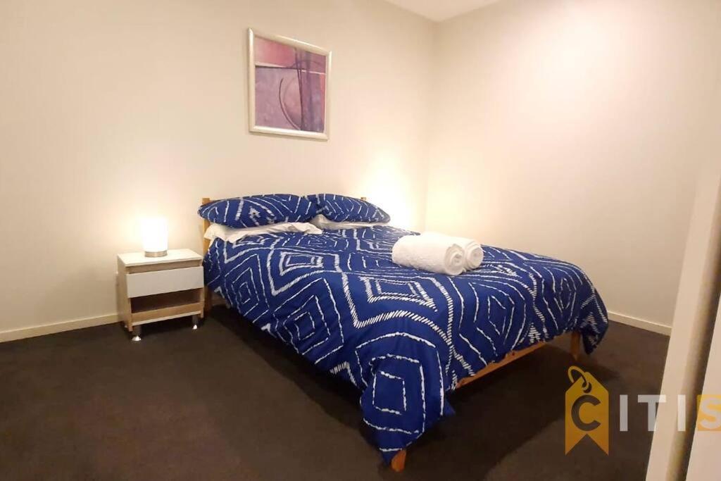 Delight In Dickson -2bd 2bth 2csp Camberra