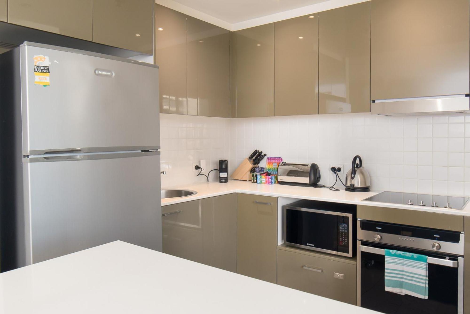 1-bed With Parking Bbq And Indoor Pool Camberra