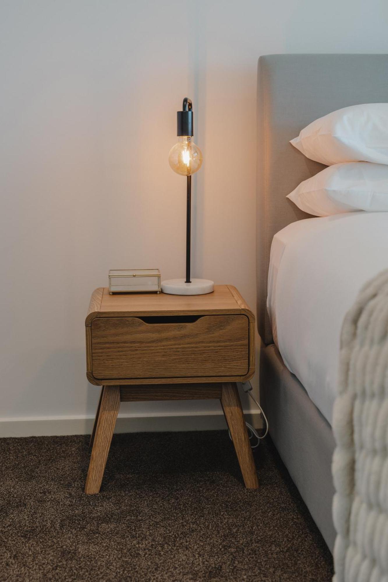1-bed With Balcony, Rooftop Bbq & Parking * Canberra