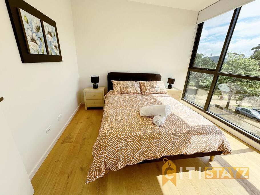 Apartment Lavish In Lyneham - 2bd 1bth *