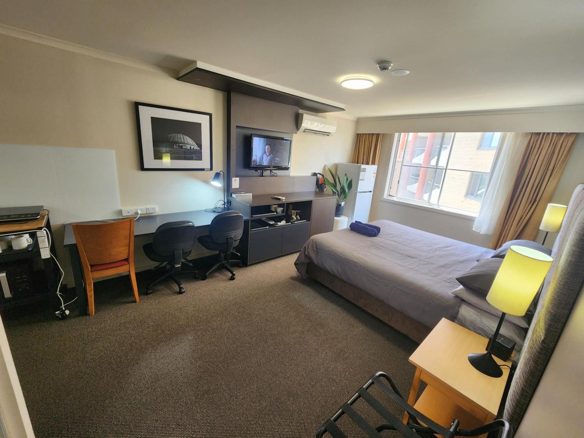Apartment Canberra City Accommodation *