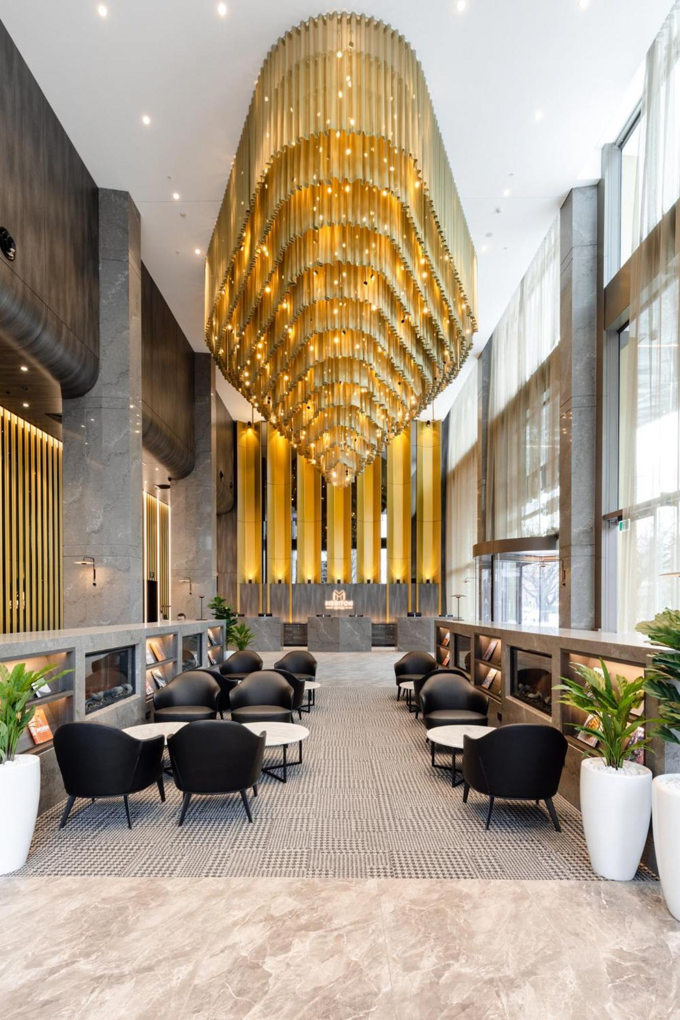 Aparthotel Meriton Suites 5*