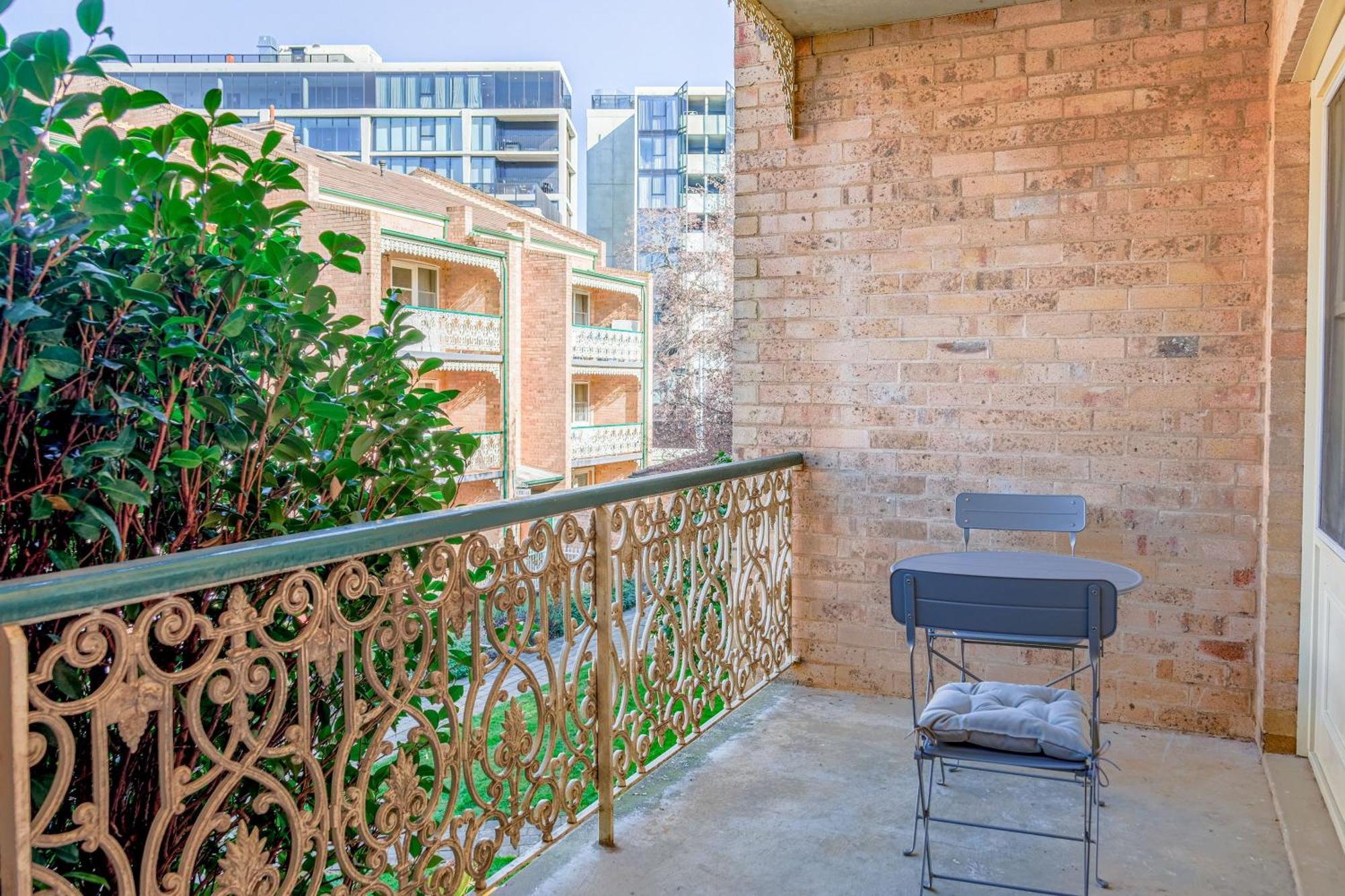 Apartment Modern Boutique Cbd 2br 1st Floor Canberra