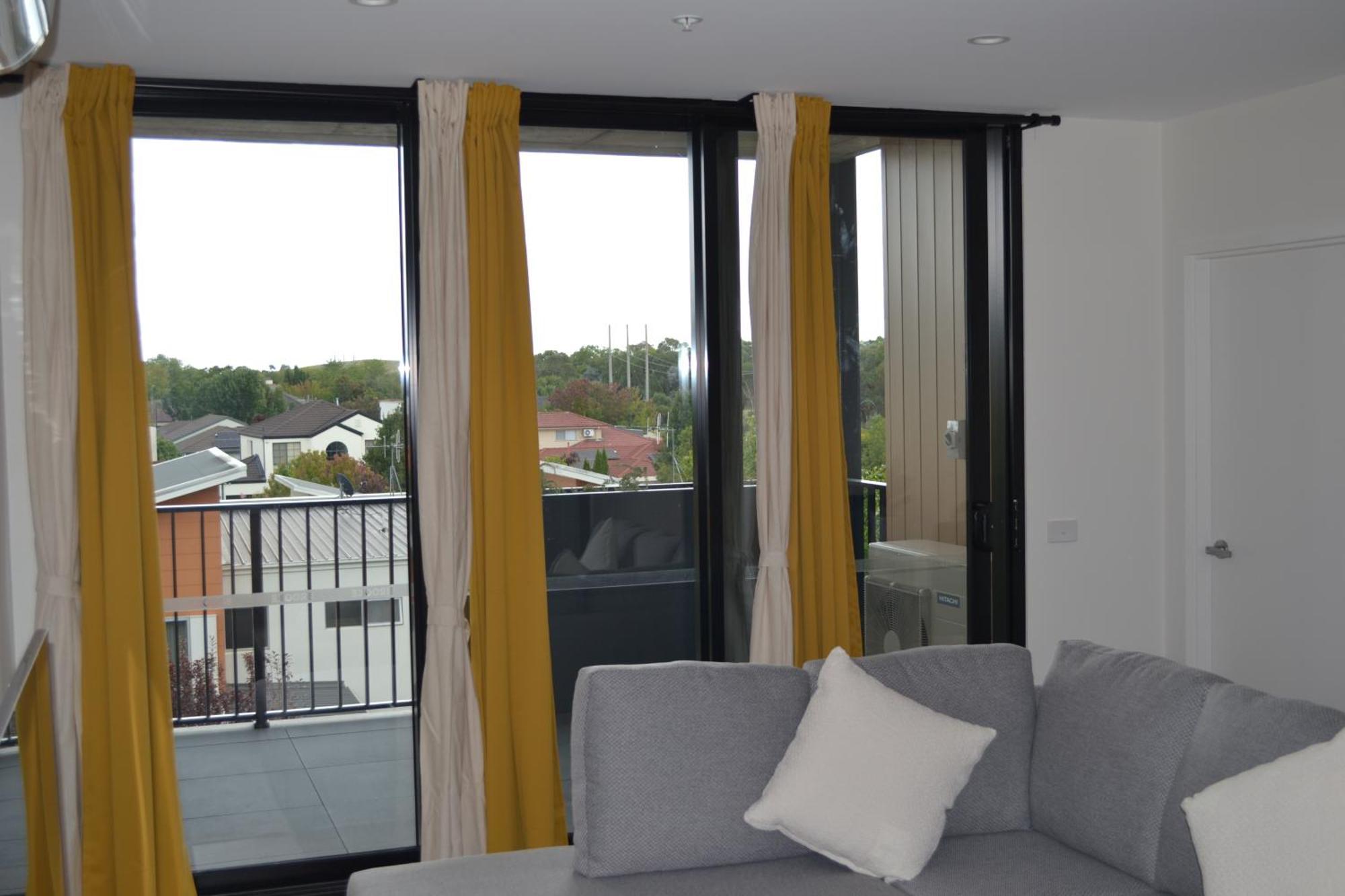 Zmith - Brooke, Near Ais, Gio Stadium, Uc, & Nth - Hospital Apartment *