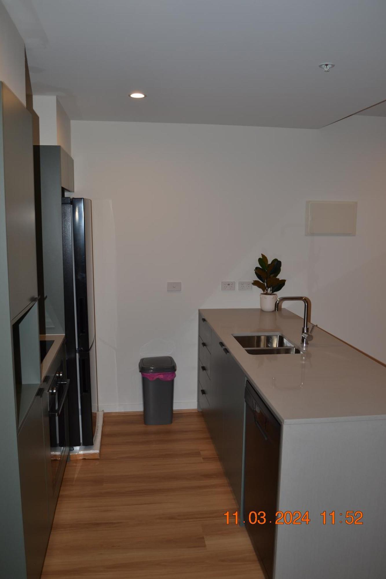 Zmith - Brooke, Near Ais, Gio Stadium, Uc, & Nth - Hospital Apartment Canberra