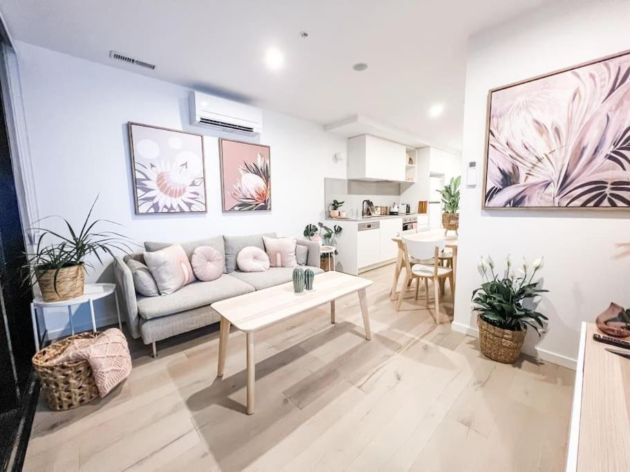 Apartamento Centre - Pool - Parking - Self Check-in *