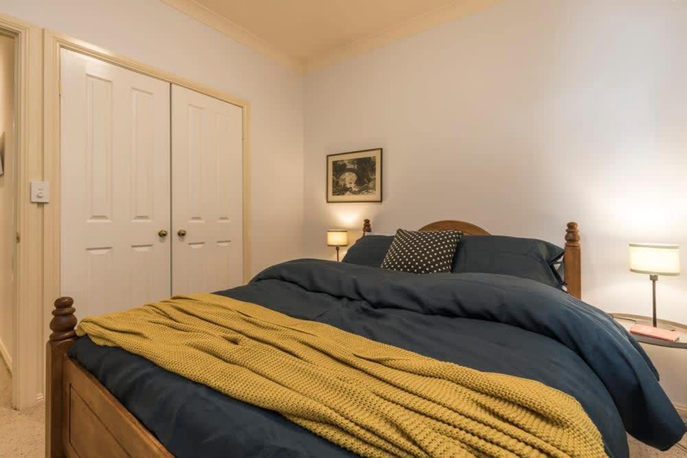 3 Bdrm 2 Bthrm House Close To Cbd & Anu Canberra