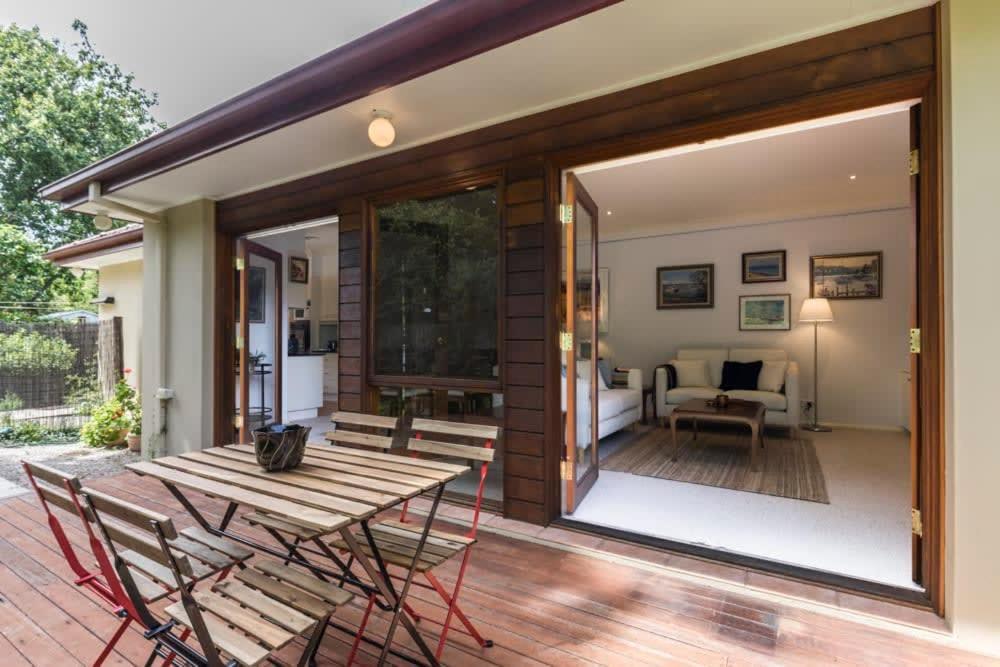 3 Bdrm 2 Bthrm House Close To Cbd & Anu *