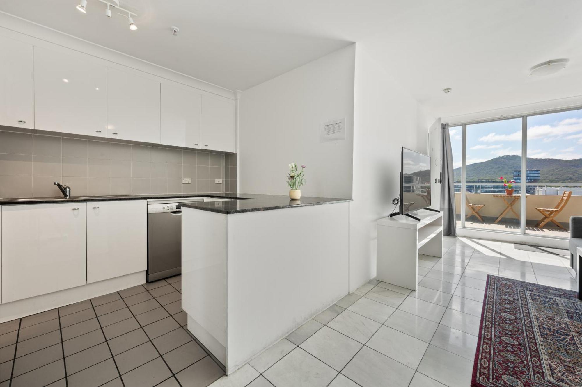 Apartment Dana-private In A Shared Duplex -1 *