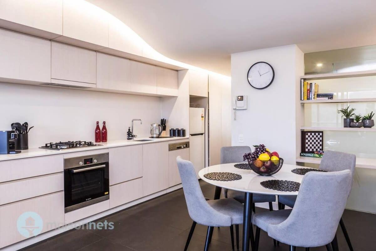1 Bedroom Apt With Parking Walk To Anu Canberra