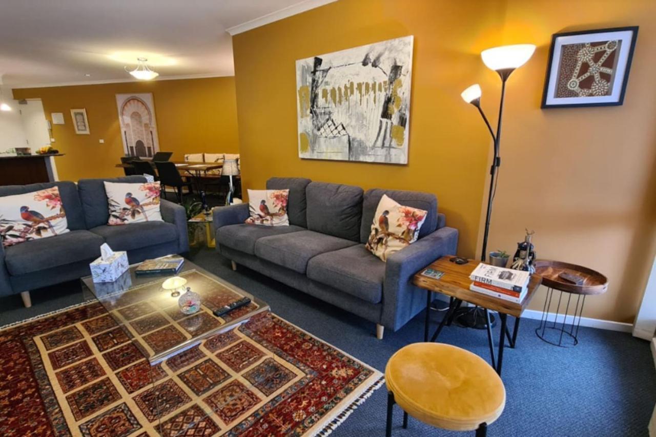 Stunning 2br In The Heart Of * Camberra