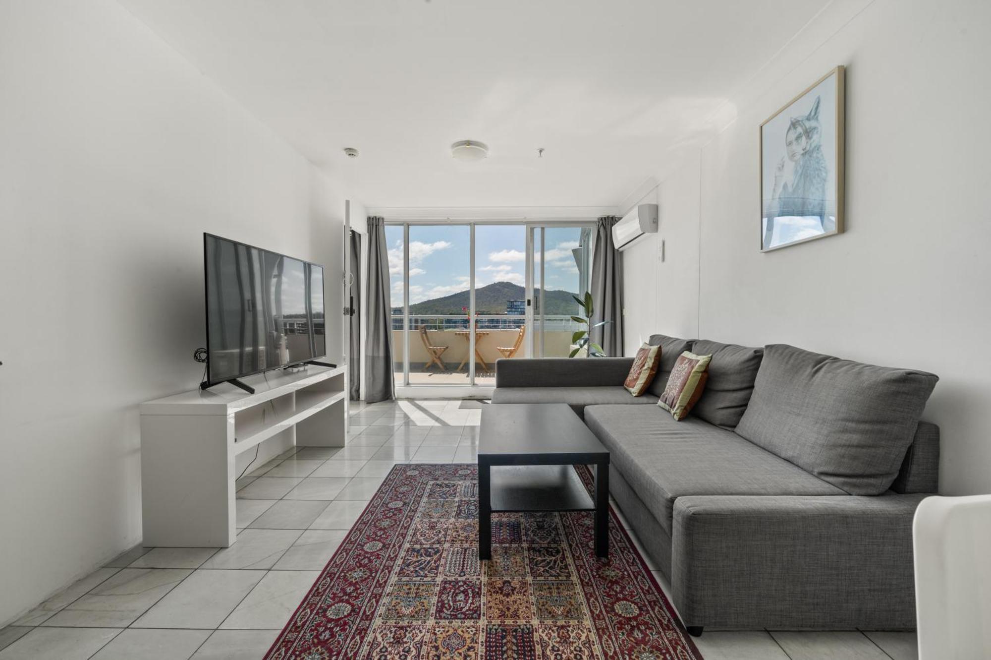 Homestay Dana-private In A Shared Duplex -1 Canberra