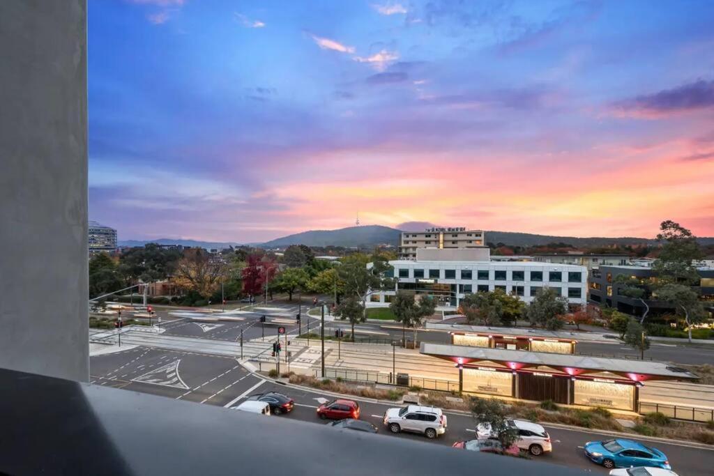 Midnight Luxe 2br 2bath 507 In The Heart Of Braddon L5 Views Pool Sauna Gym Wifi Canberra