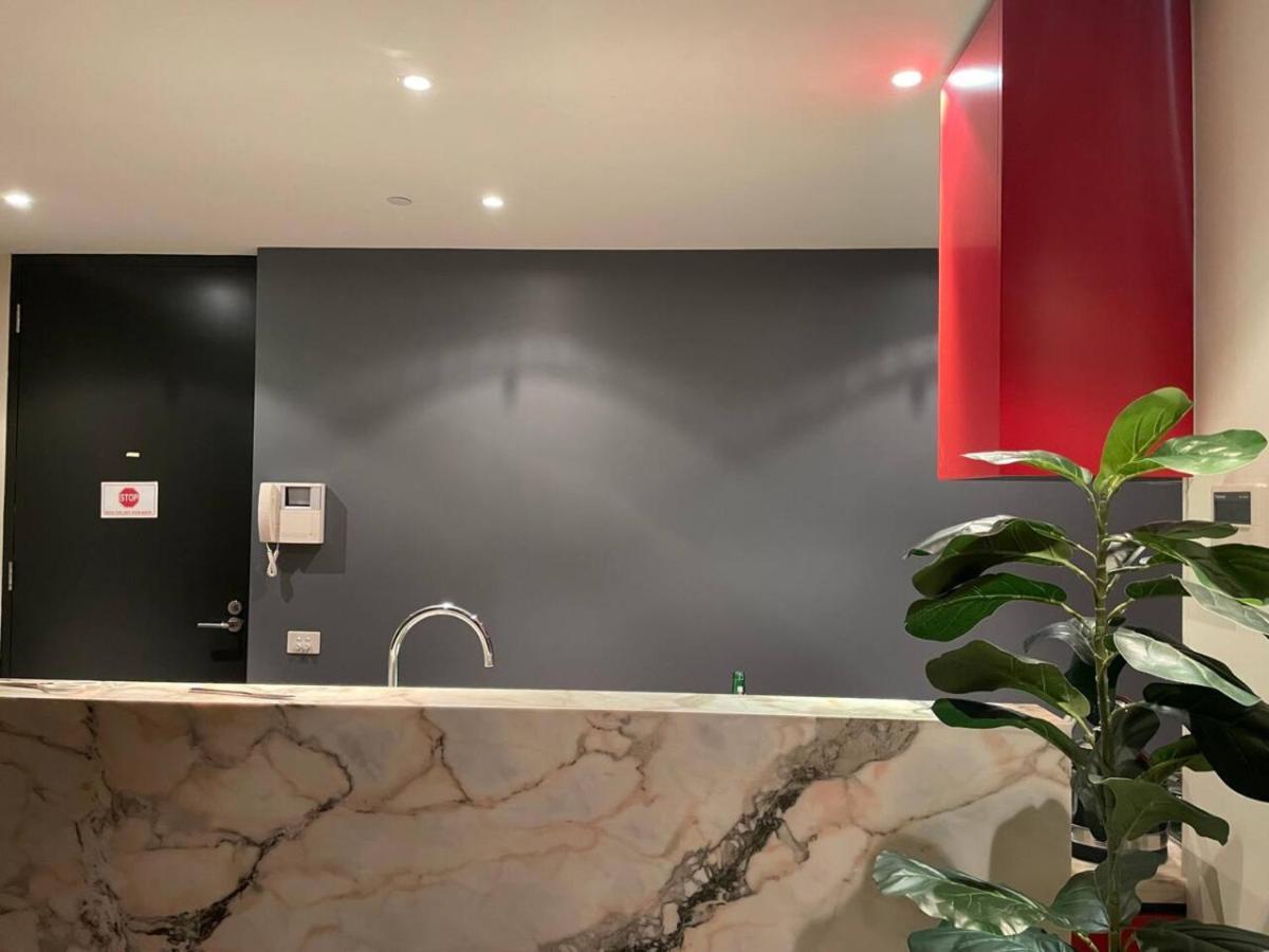 Apartment Luxury In Popular Newacton Precinct-city