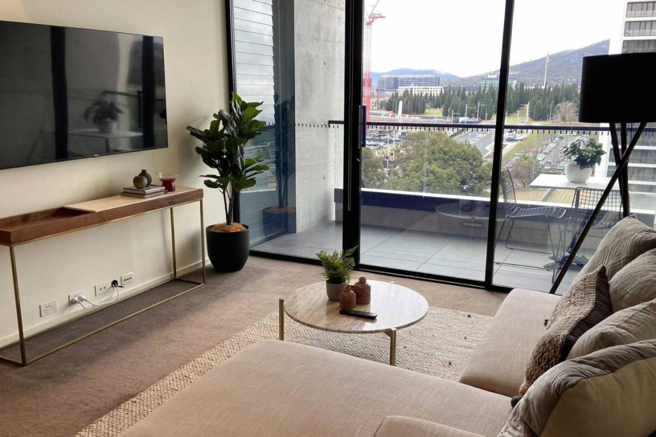 Apartment Luxury In Popular Newacton Precinct-city Canberra