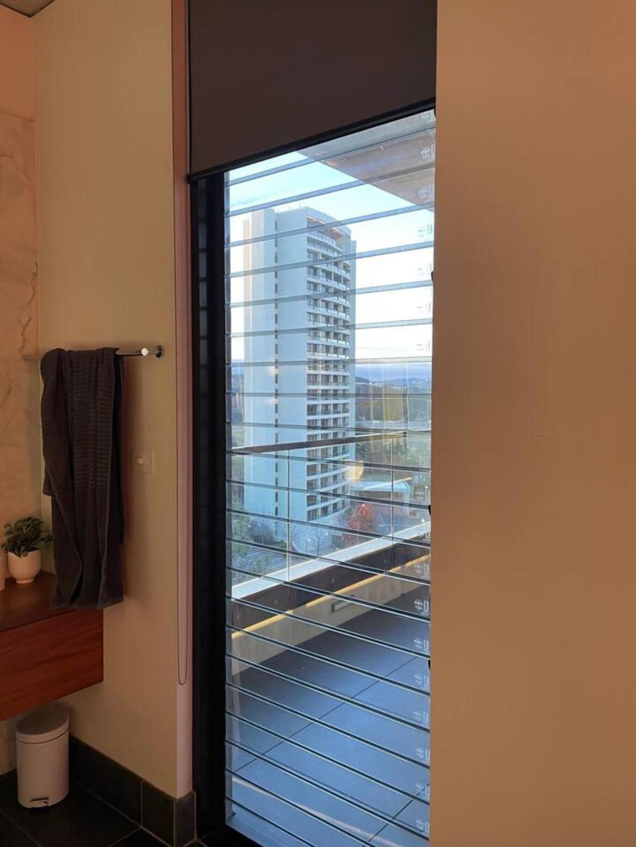 Luxury In Popular Newacton Precinct-city Canberra