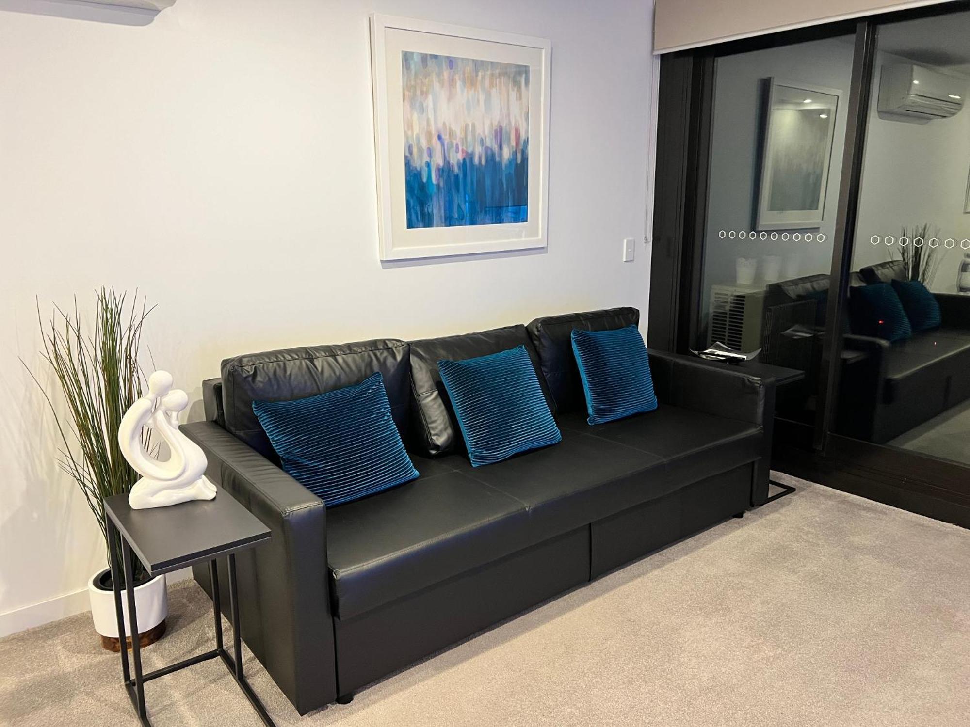 Apartment Midnight Luxe 2br 2bath 507 In The Heart Of Braddon L5 Views Pool Sauna Gym Wifi Canberra