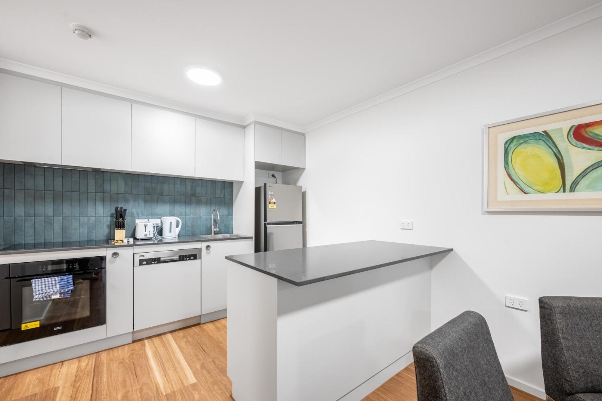 Apartment Serain On Northbourne Ave Canberra  *