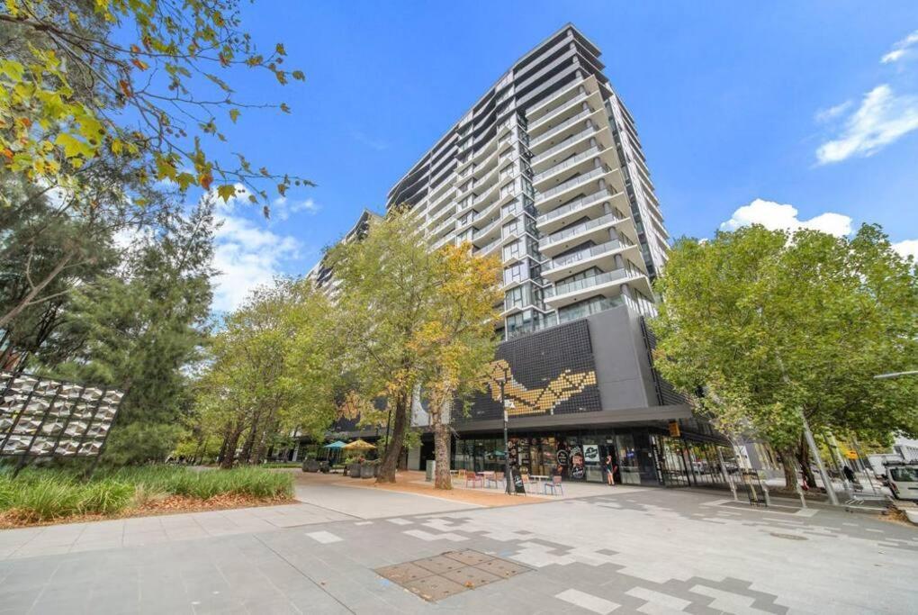 Apartamento Two Bedroom Apt In Heart Of With Parking *