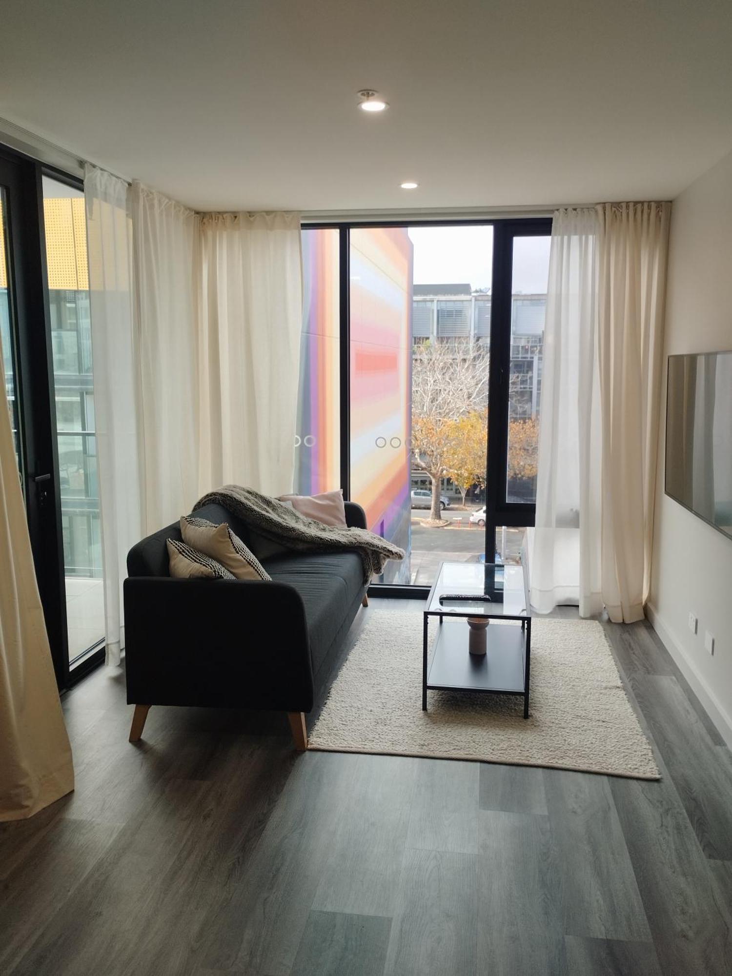 1 Bed Luxury Braddon Unit Camberra