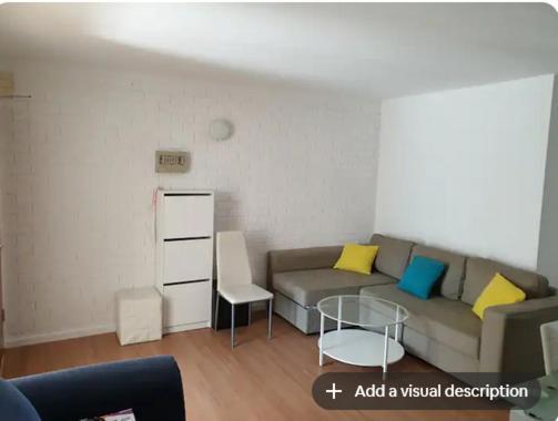 Dana-private In 3-bedroom Apartment-1