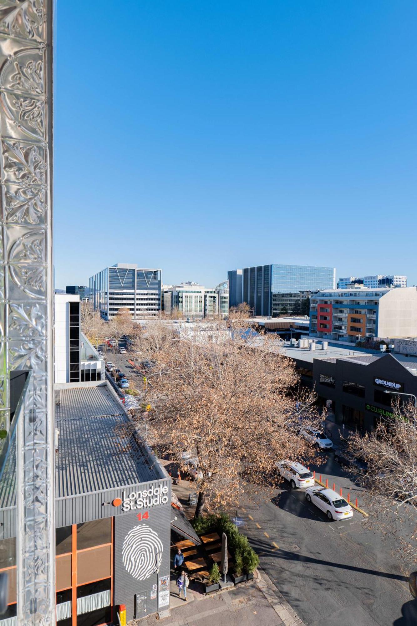 Apartment 2 Bedroom 2 Bath 1 Car On Lonsdale Street Canberra