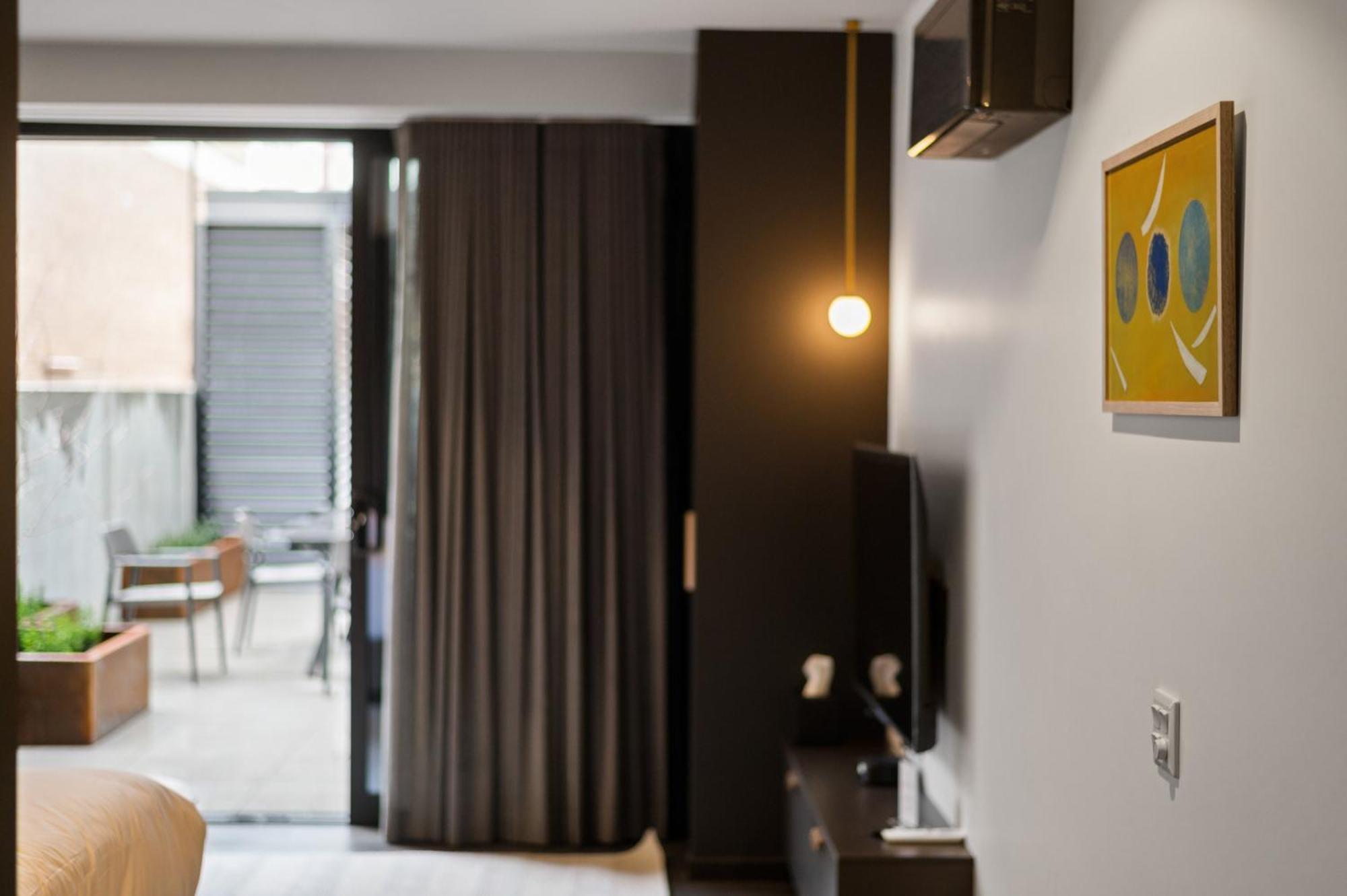 Apartment Spotless Braddon With Accessible Bathroom