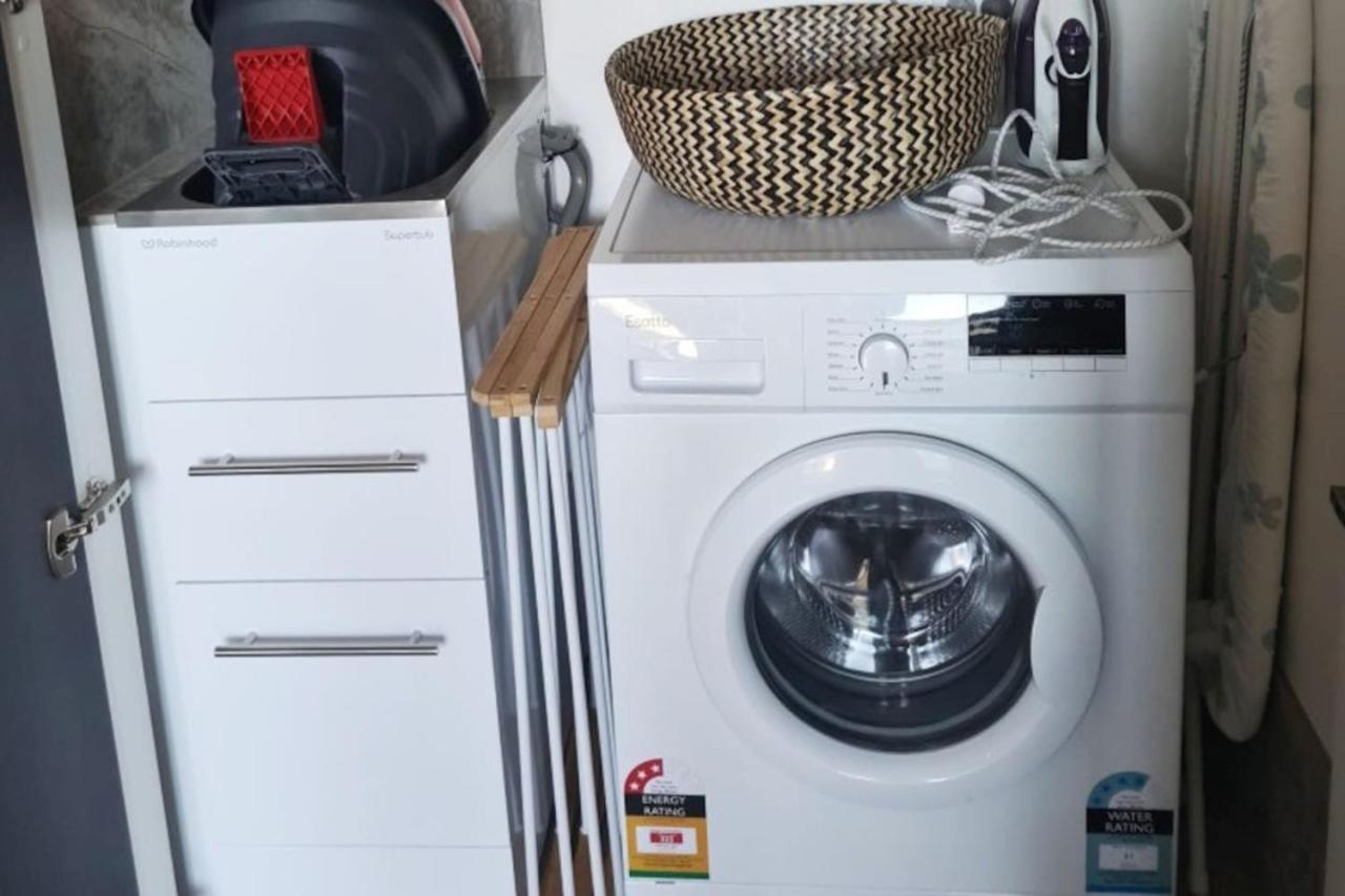 Perfectly Located 1br Ba