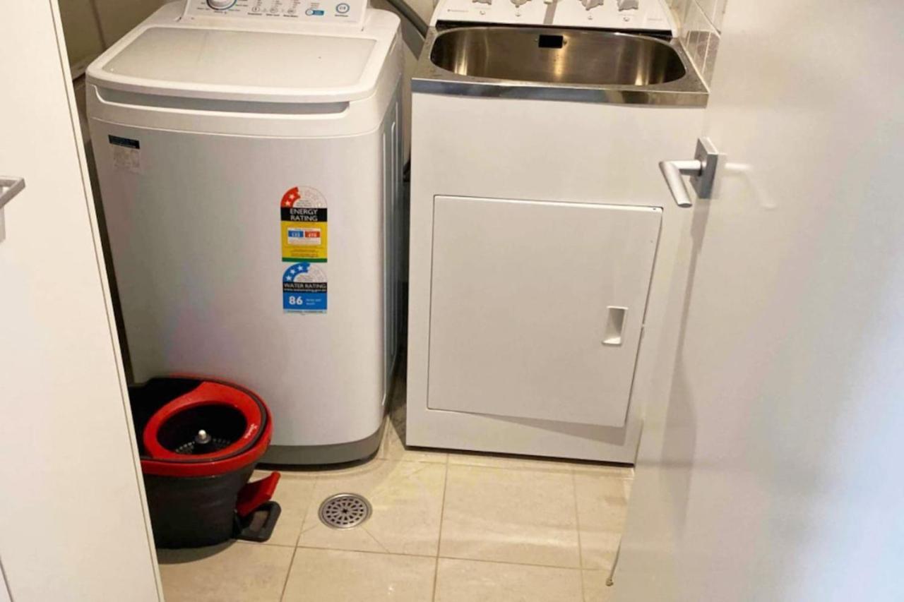 Grand 2br Between Anu And Apartment