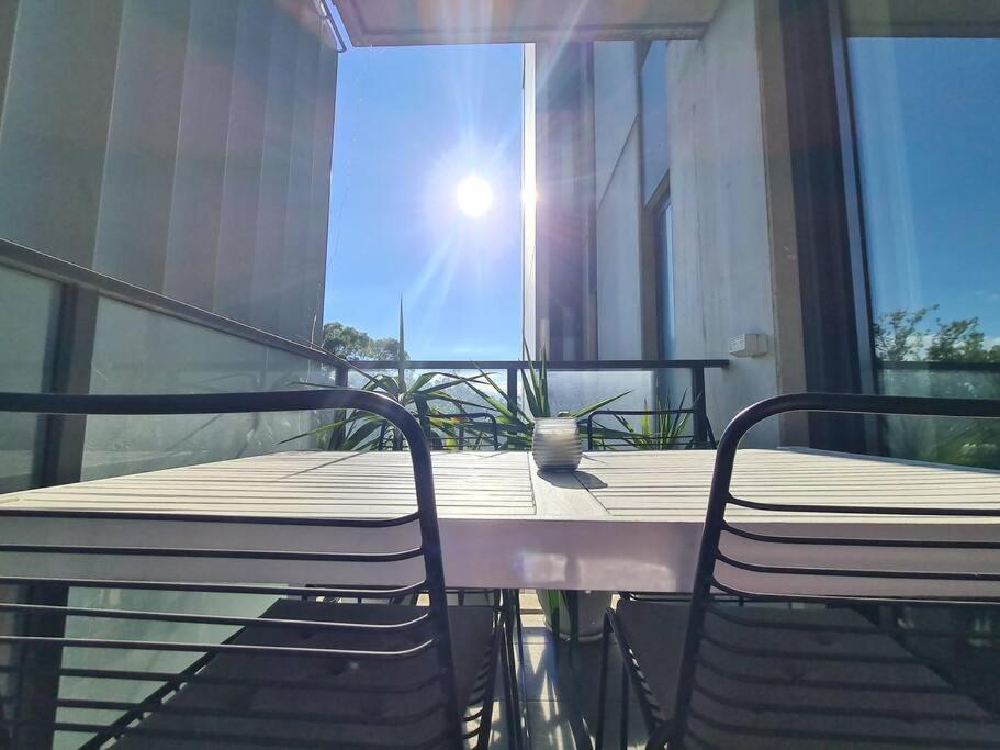 Apartment Stylish With Rooftop Pool, Minutes From And Anu *