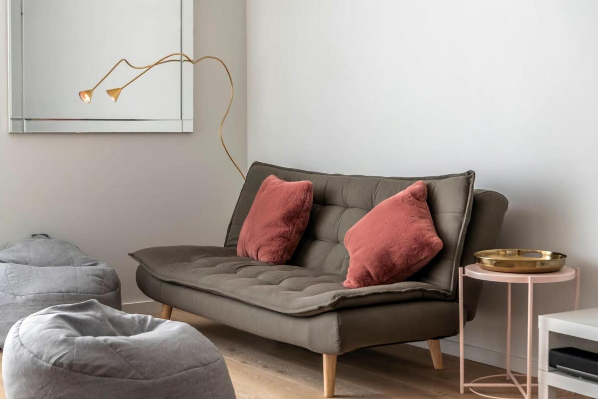 London Circuit Escape Apartment *
