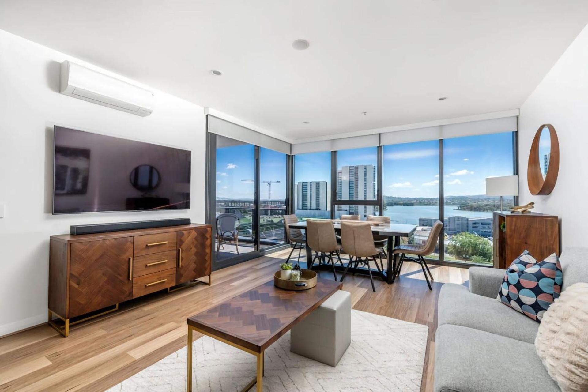 Sensational With Views Apartment *