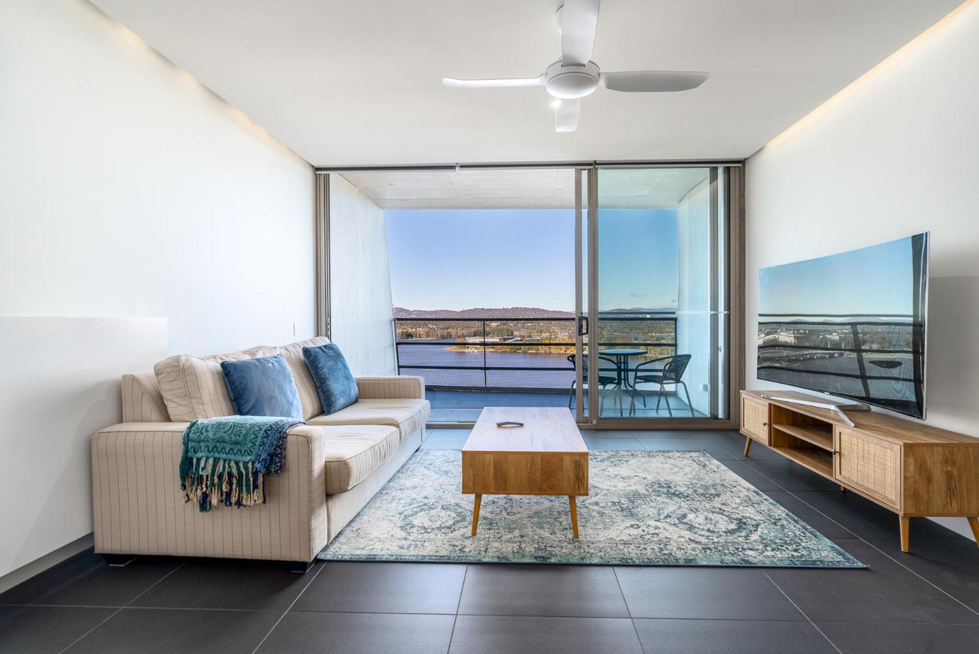 Homey 1br With Dedicated Workspace Canberra