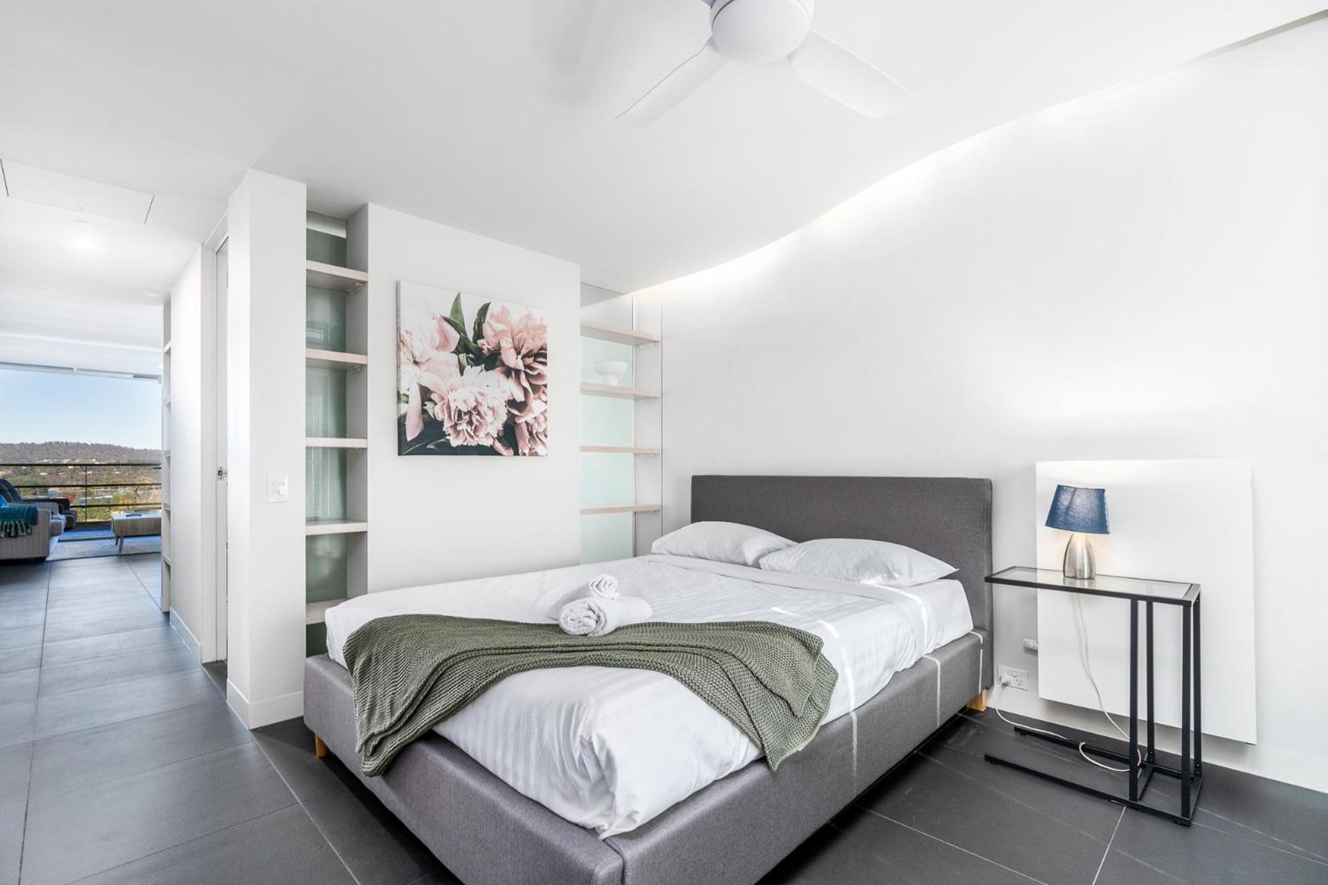 Homey 1br With Dedicated Workspace Apartment