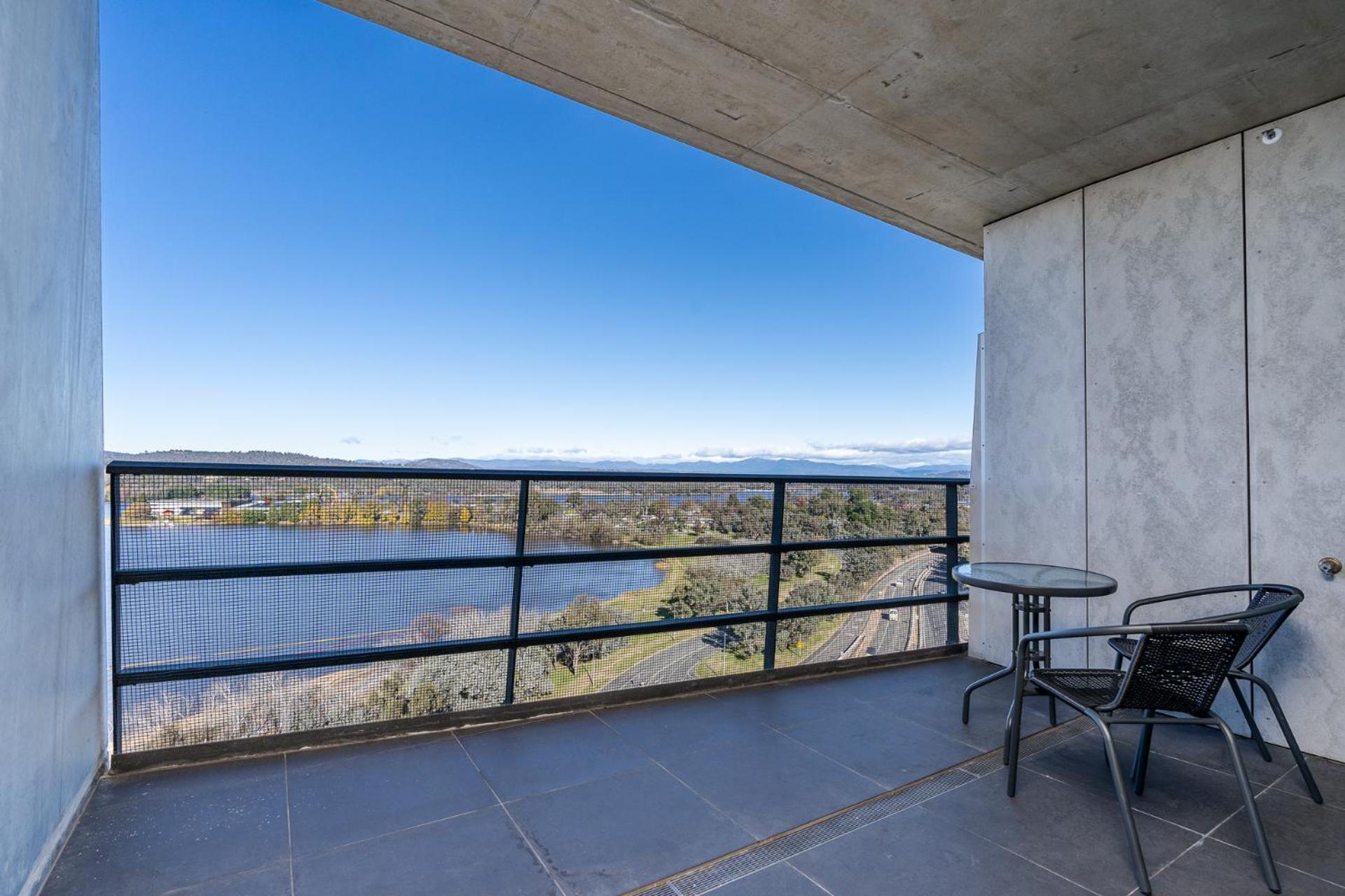 Homey 1br With Dedicated Workspace Canberra