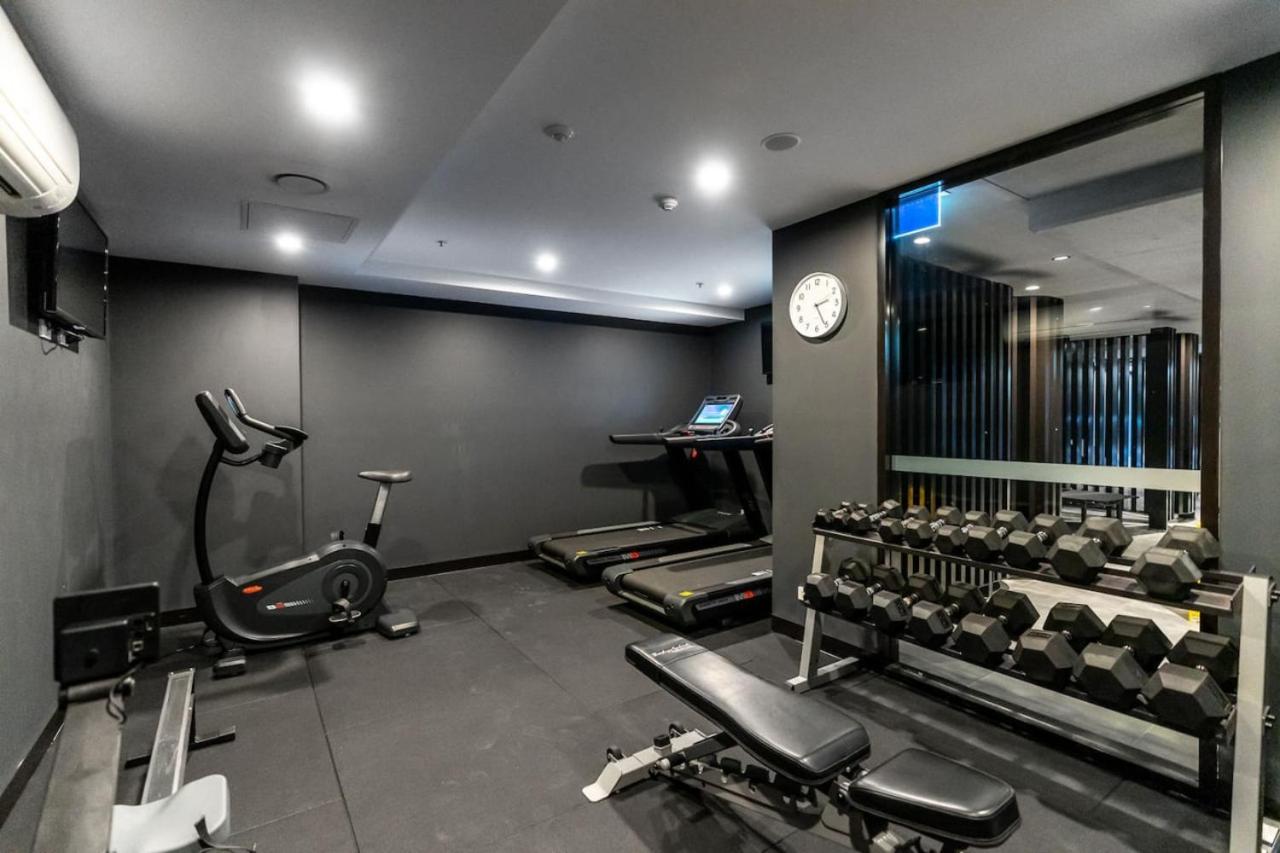 Private In Braddon Apartment *