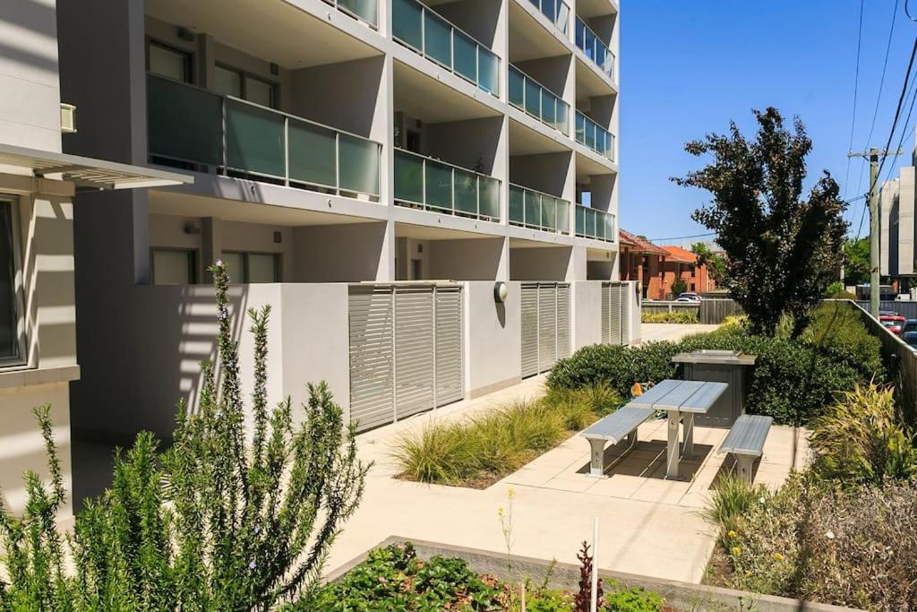 3br Braddon Flat, 8 Mins Walk To Cbd *
