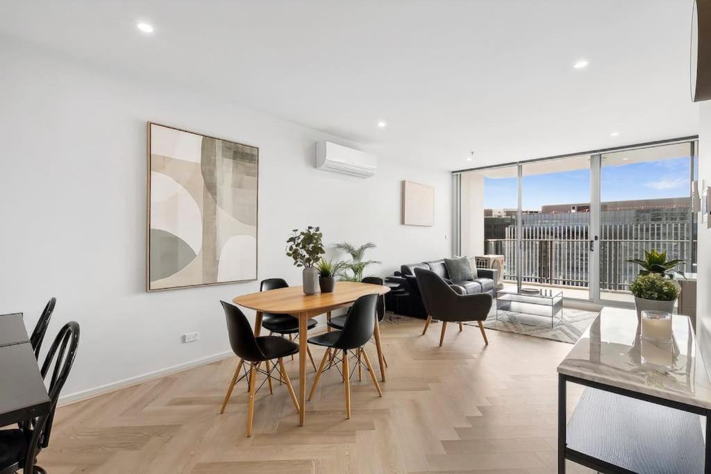 Modern Renovated Cbd * Canberra