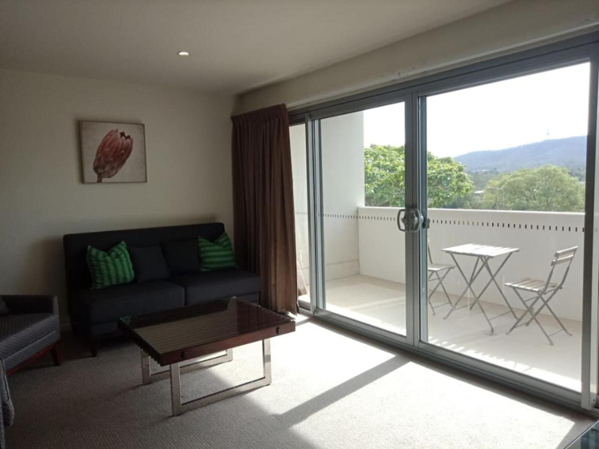 Modern 2br 2ba Close To Cbd Apartment Canberra