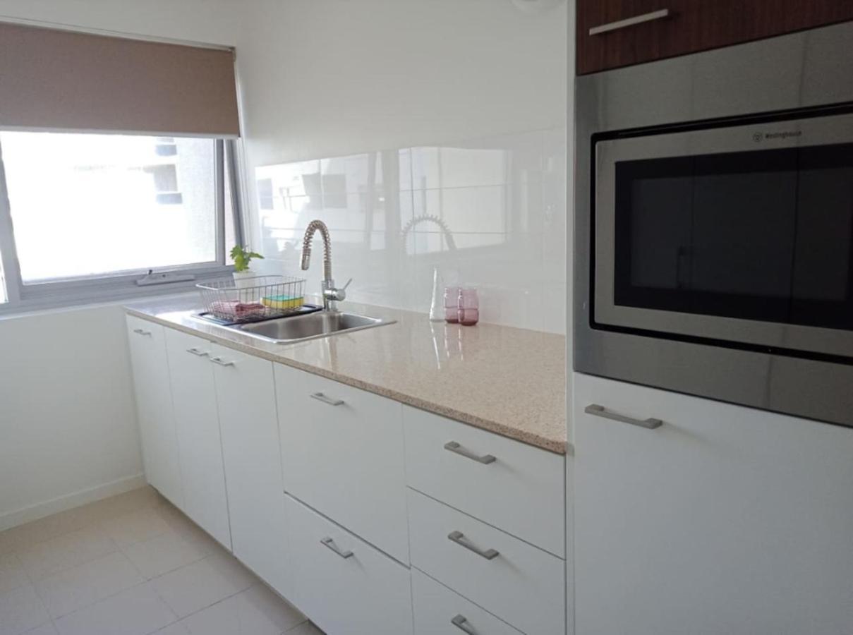Apartment Modern 2br 2ba Close To Cbd