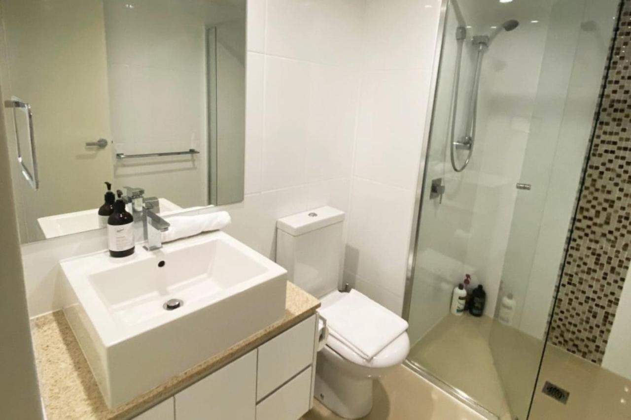 Modern 2br 2ba Close To Cbd Canberra