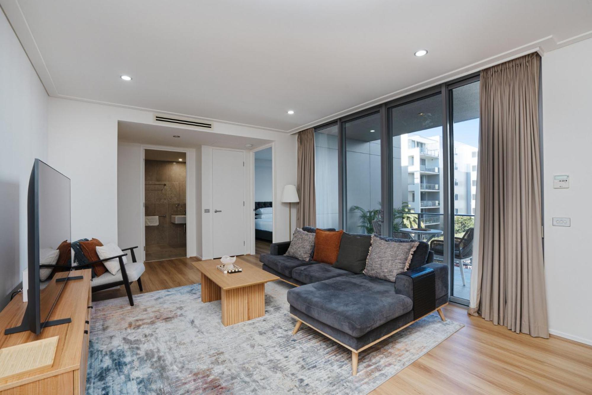 Apartamento Modern 1-bed Unit With Pool Views And Balcony Camberra