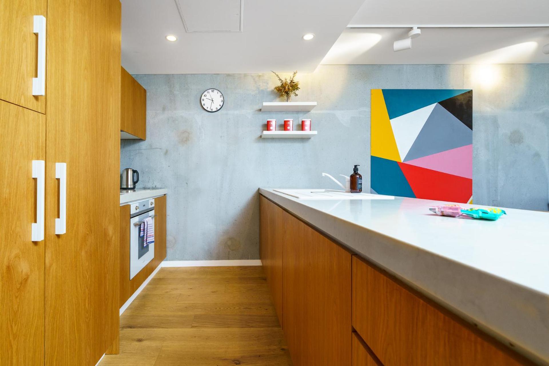 Cosy With Study In Braddon Apartment